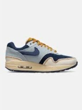 Nike Denim Women Blue and Tan Lifestyle Sneaker